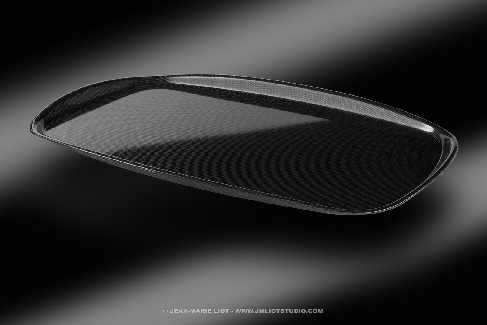 plateau_carbone_noir